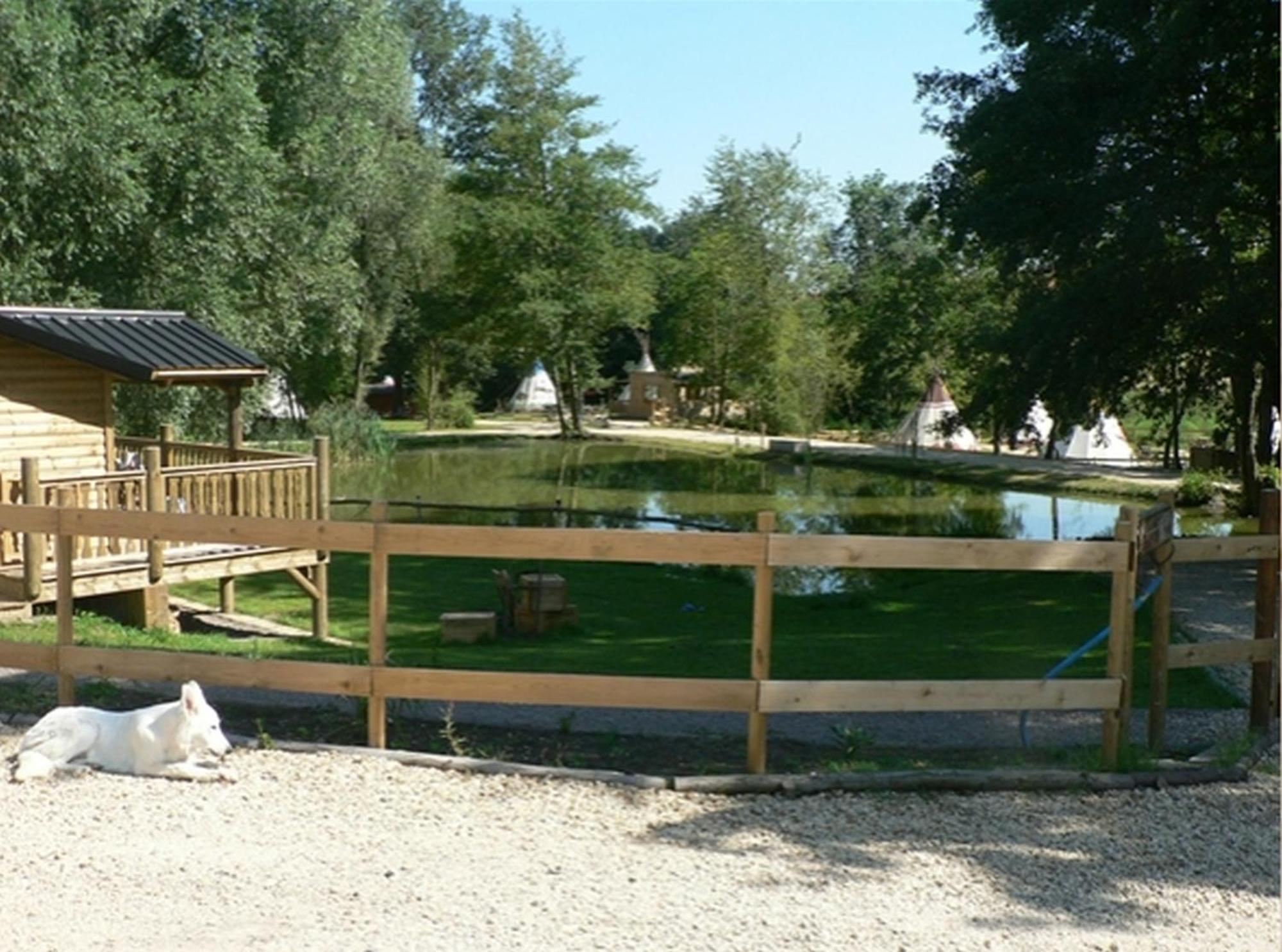 فندق Etangs Du Moulin Suzy المظهر الخارجي الصورة