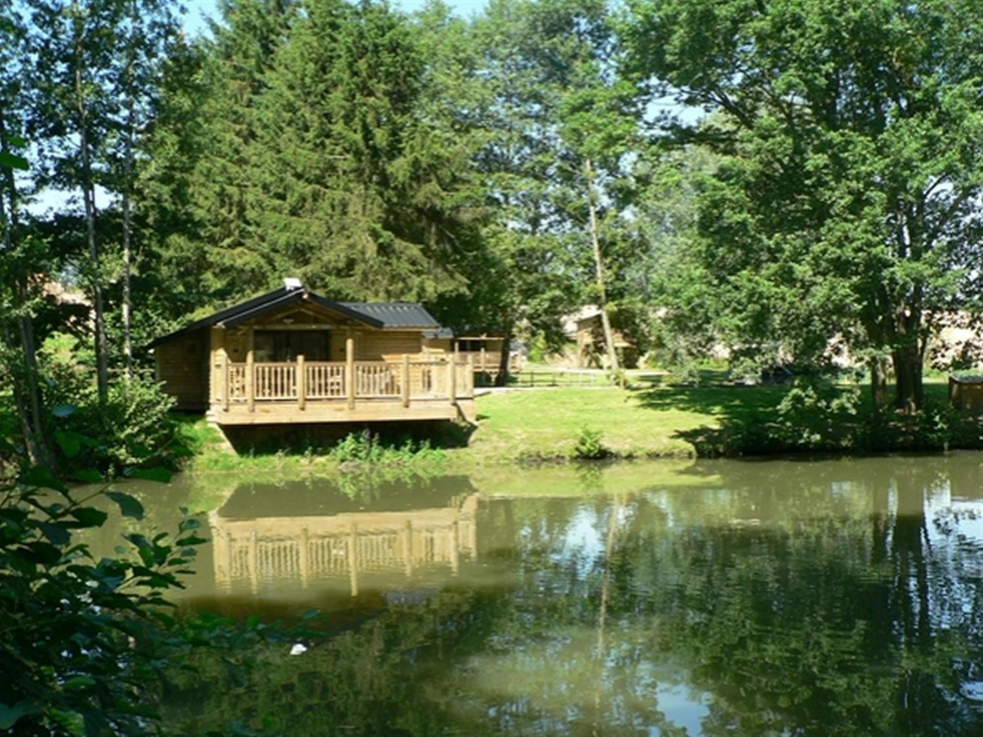 فندق Etangs Du Moulin Suzy المظهر الخارجي الصورة